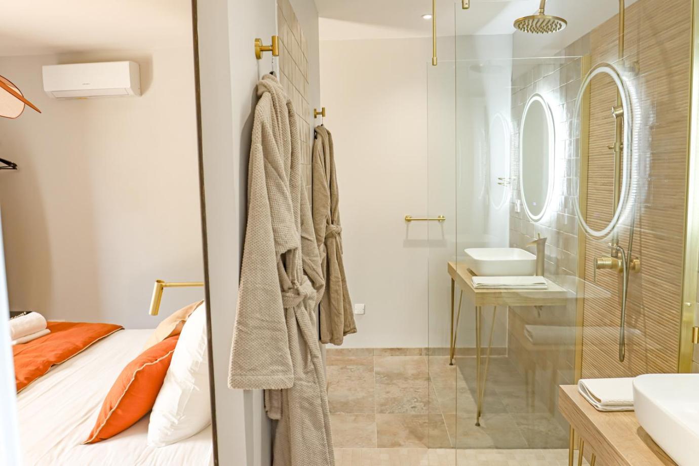 Les Gites De Laure - L'Eden Romantique, Chambres Hotes, Spa Prive, Couloir De Nage, Adults Only Malves-en-Minervois Экстерьер фото